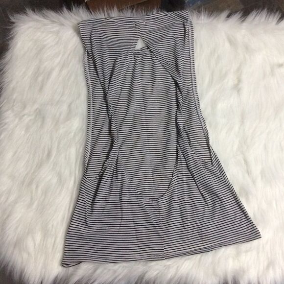 Garage Cut-Out Tank - Picture 3 of 7